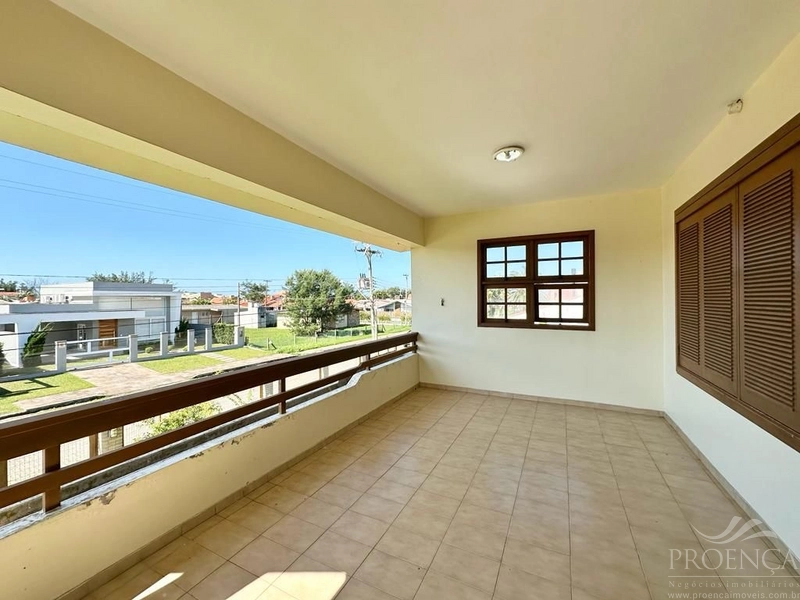 SOBRADO EM XANGRI-LÁ DE ESQUINA COM DOIS TERRENOS: 29ª foto da galeria de imagens do imóvel