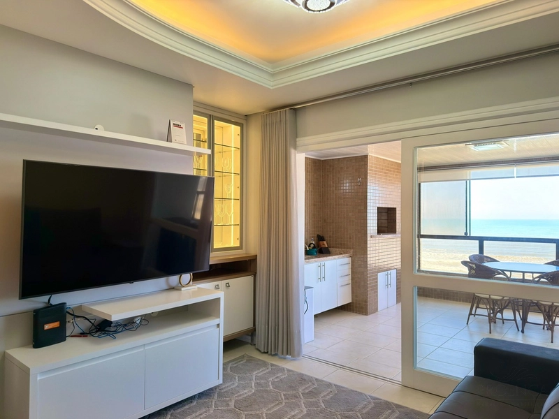 APARTAMENTO À VENDA COM VISTA INCRÍVEL PARA O MAR: 3ª foto da galeria de imagens do imóvel