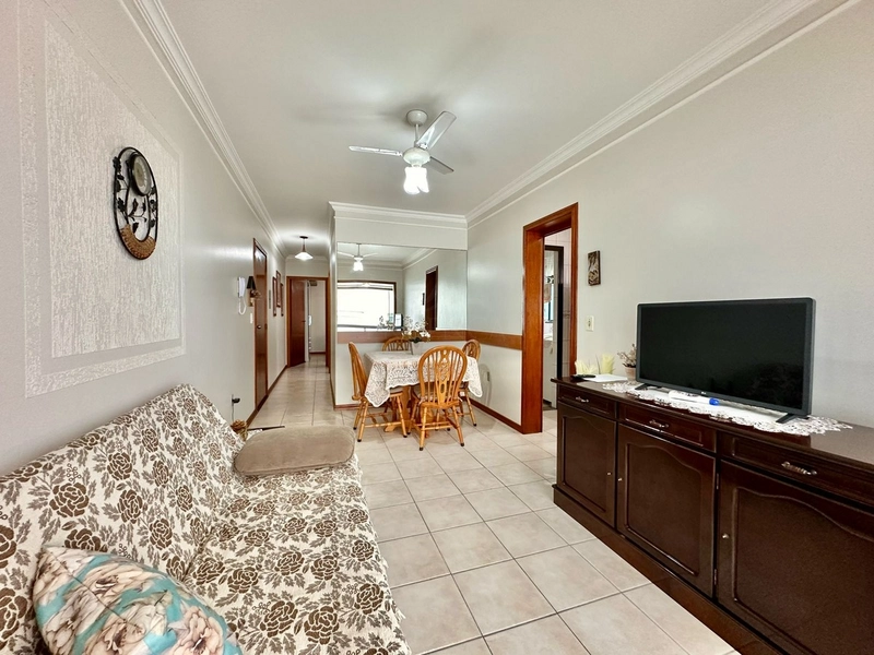 Apartamento de 02 dormitórios no centro de Capão da Canoa 50m da Praia: 18ª foto da galeria de imagens do imóvel