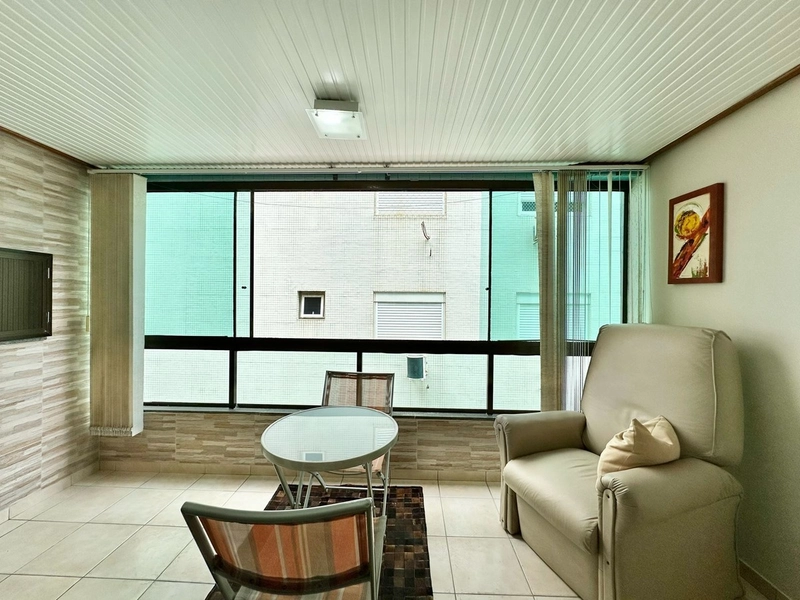 Apartamento de 02 dormitórios no centro de Capão da Canoa 50m da Praia: 14ª foto da galeria de imagens do imóvel