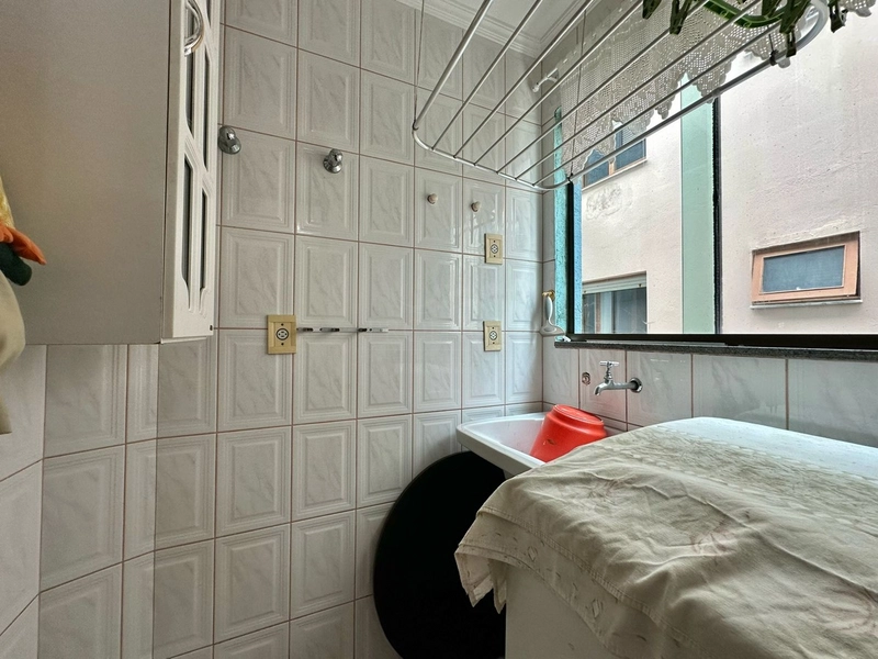 Apartamento de 02 dormitórios no centro de Capão da Canoa 50m da Praia: 21ª foto da galeria de imagens do imóvel