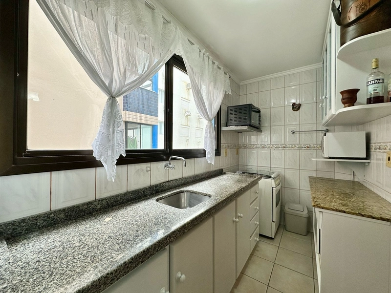 Apartamento de 02 dormitórios no centro de Capão da Canoa 50m da Praia: 19ª foto da galeria de imagens do imóvel