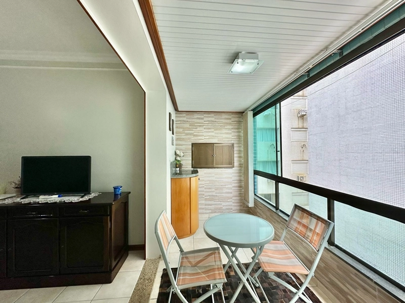 Apartamento de 02 dormitórios no centro de Capão da Canoa 50m da Praia: 15ª foto da galeria de imagens do imóvel