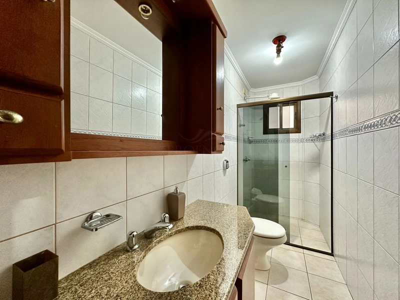 Apartamento de 02 dormitórios no centro de Capão da Canoa 50m da Praia: 23ª foto da galeria de imagens do imóvel