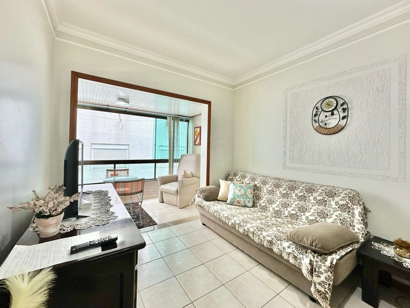 Apartamento de 02 dormitórios no centro de Capão da Canoa 50m da Praia: 13ª foto da galeria de imagens do imóvel