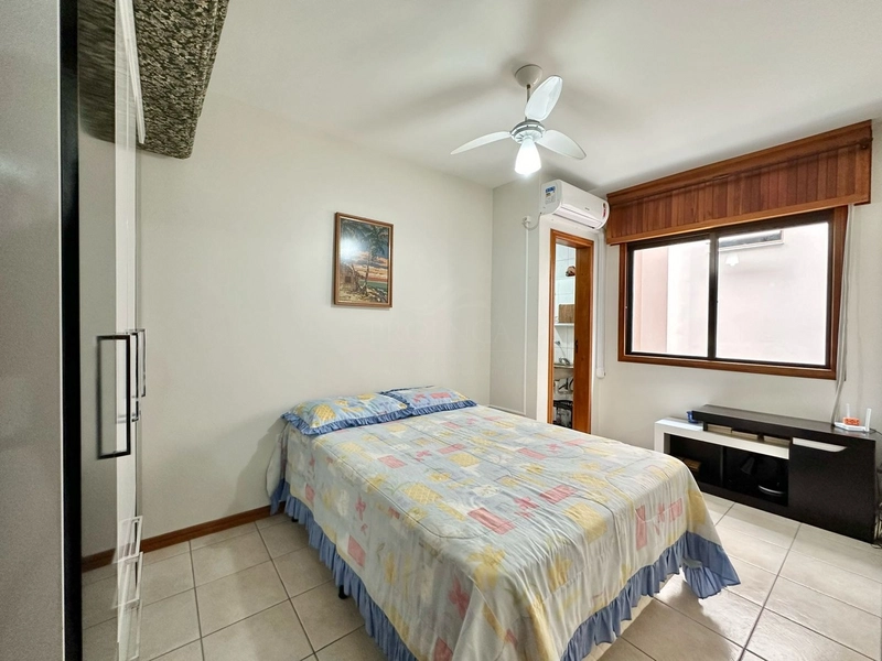Apartamento de 02 dormitórios no centro de Capão da Canoa 50m da Praia: 24ª foto da galeria de imagens do imóvel