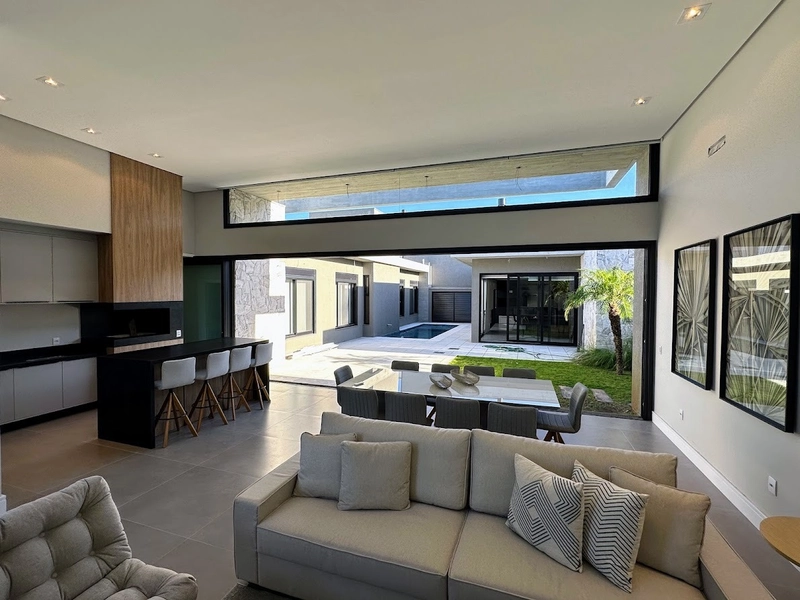 CASA EM ATLÂNTIDA COM 04 SUÍTES, ALTO PATRÃO.: 10ª foto da galeria de imagens do imóvel