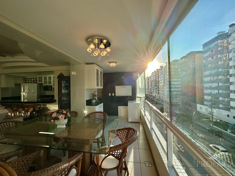 APARTAMENTO DE ESQUINA COM VISTA PARA O MAR!!!: 5ª foto da galeria de imagens do imóvel
