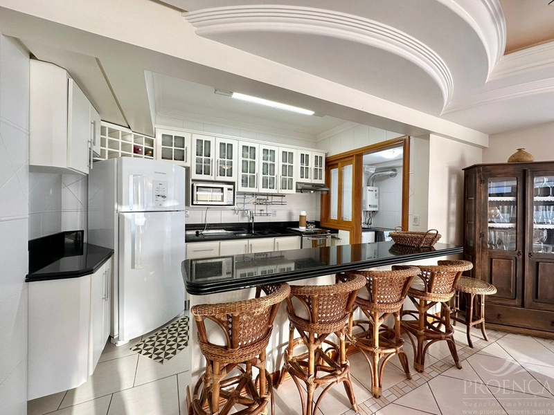 APARTAMENTO DE ESQUINA COM VISTA PARA O MAR!!!: 11ª foto da galeria de imagens do imóvel