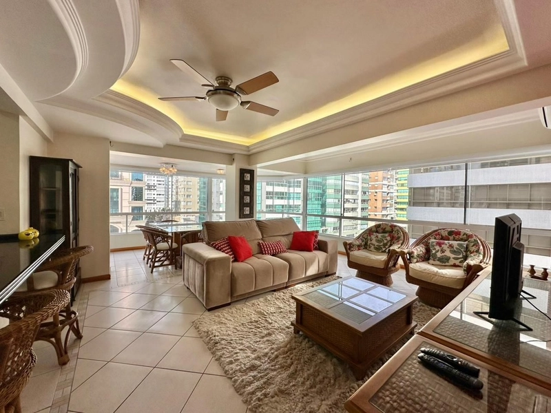 APARTAMENTO DE ESQUINA COM VISTA PARA O MAR!!!: 7ª foto da galeria de imagens do imóvel