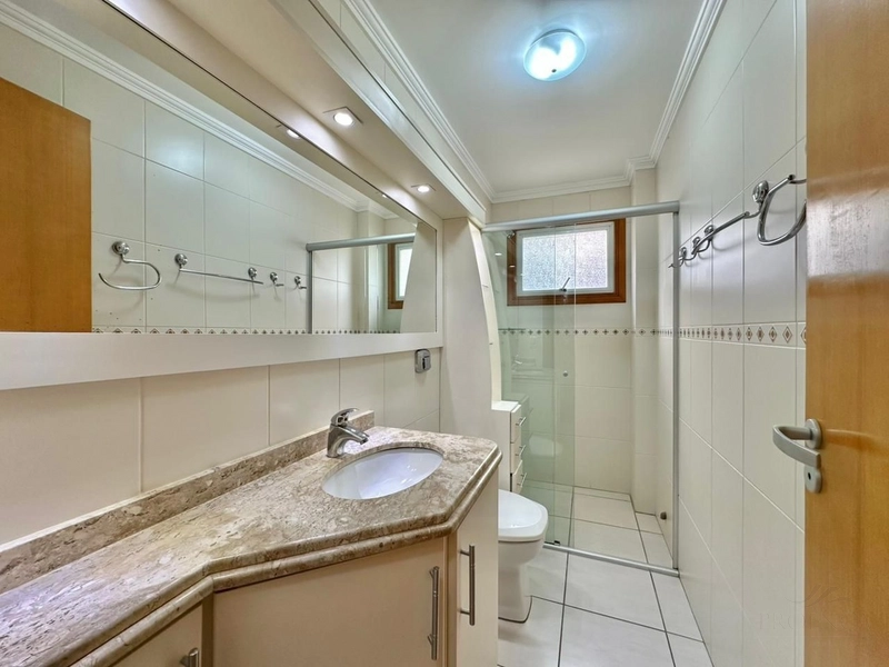 APARTAMENTO DE ESQUINA COM VISTA PARA O MAR!!!: 16ª foto da galeria de imagens do imóvel