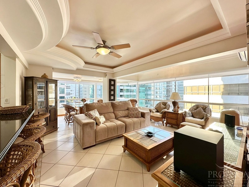 APARTAMENTO DE ESQUINA COM VISTA PARA O MAR!!!: 4ª foto da galeria de imagens do imóvel