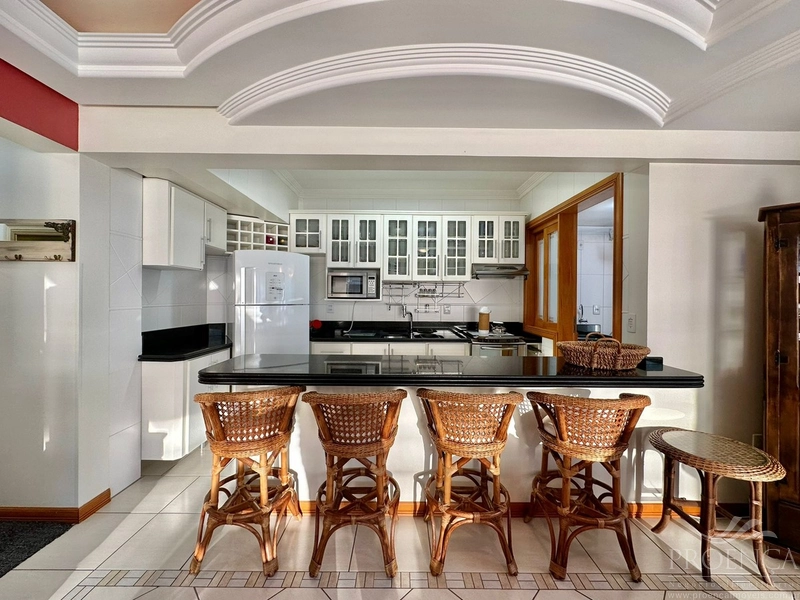 APARTAMENTO DE ESQUINA COM VISTA PARA O MAR!!!: 9ª foto da galeria de imagens do imóvel