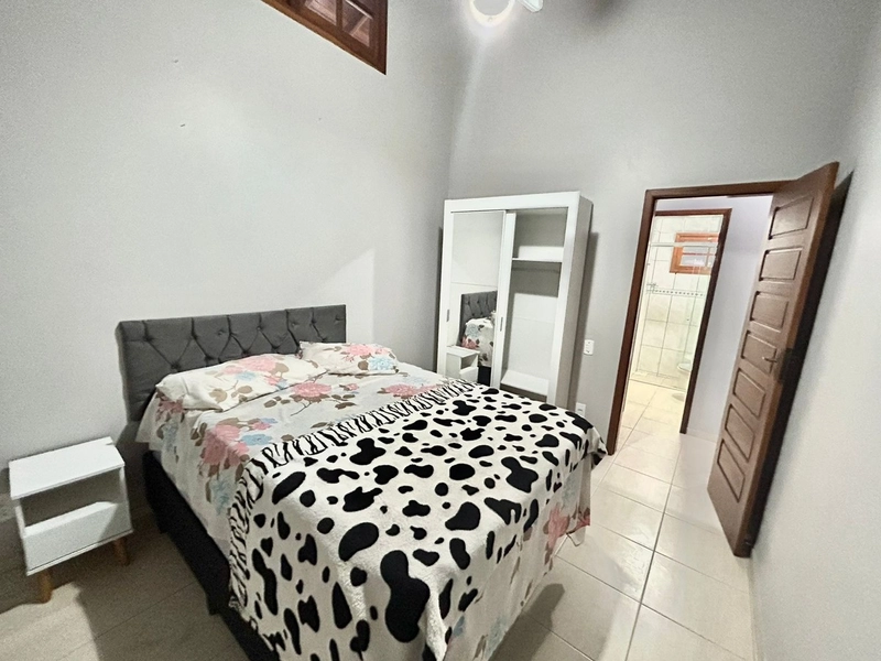 Casa 4 dormitórios com piscina no Centro de Xangri-lá: 10ª foto da galeria de imagens do imóvel