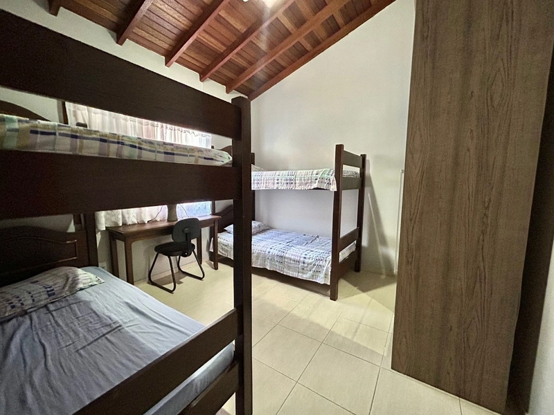 Casa 4 dormitórios com piscina no Centro de Xangri-lá: 11ª foto da galeria de imagens do imóvel