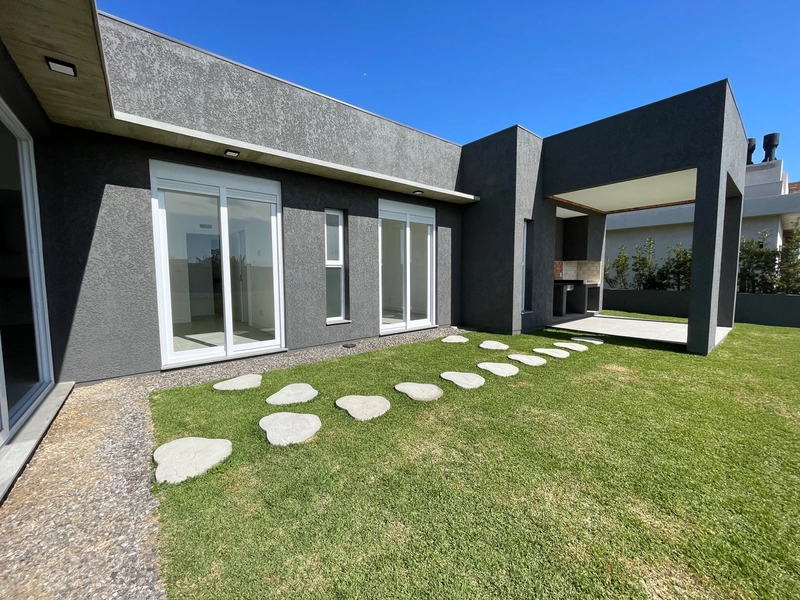 Casas à venda em CAPÃO DA CANOA, Condomínio Dubai Resort.: 20ª foto da galeria de imagens do imóvel