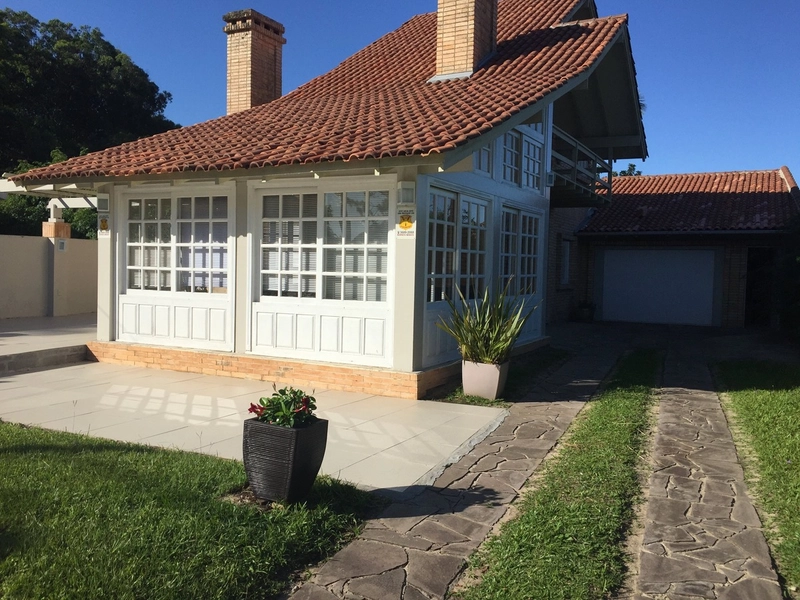 Casa de 4 dormitórios com 2 suítes.: 2ª foto da galeria de imagens do imóvel