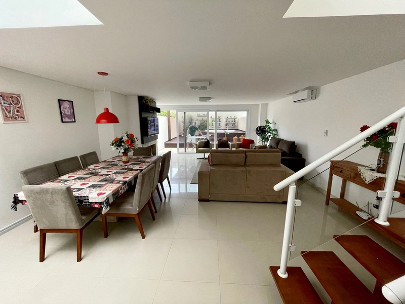 Casa em condomínio fechado a beira mar no centro de Atlântida: 7ª foto da galeria de imagens do imóvel