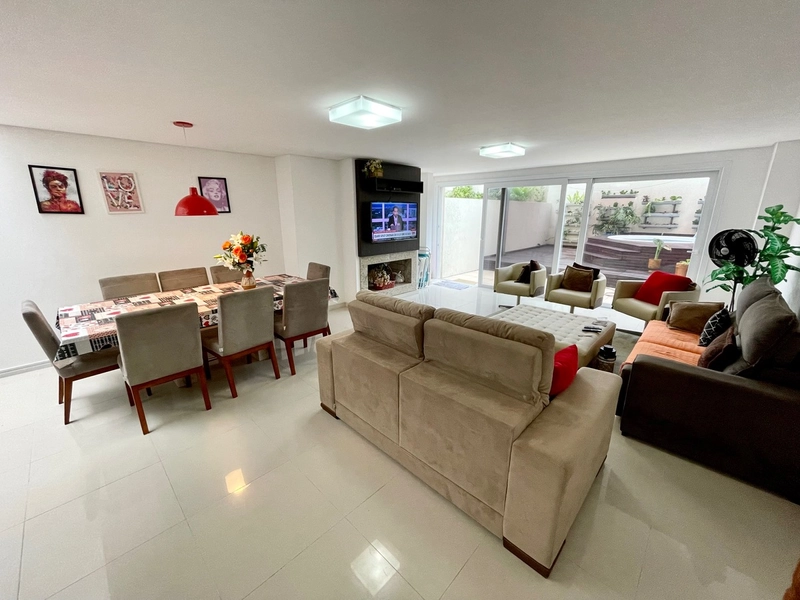 Casa em condomínio fechado a beira mar no centro de Atlântida: 10ª foto da galeria de imagens do imóvel