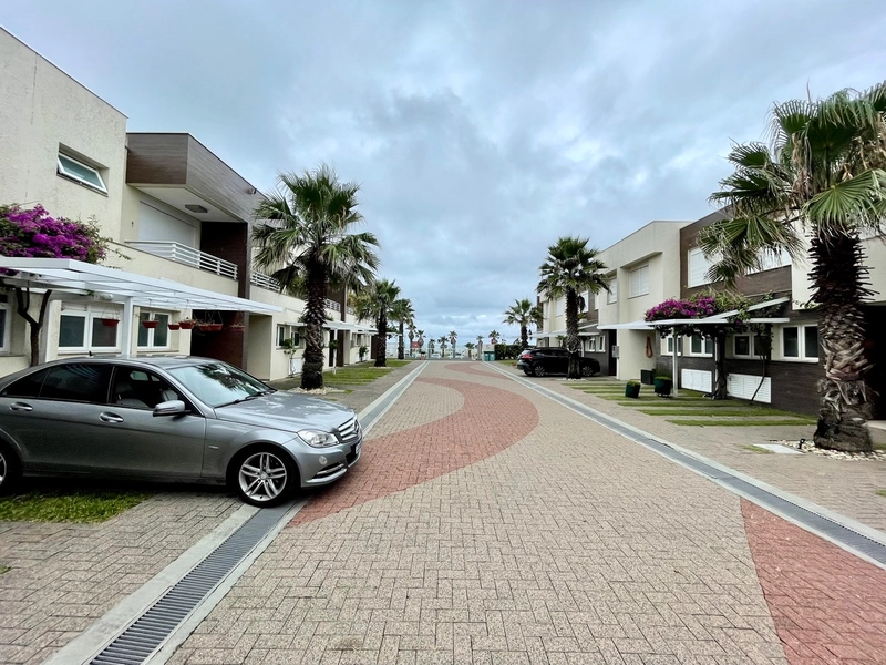 Casa em condomínio fechado a beira mar no centro de Atlântida: 37ª foto da galeria de imagens do imóvel