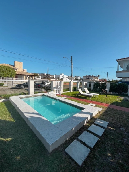 Casa com piscina na região do Caburé em Atlântida!: 9ª foto da galeria de imagens do imóvel