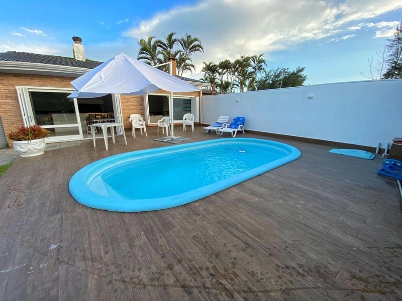 Casa 04 dormitórios com piscina em Atlântida/Xangri-lá!!: 23ª foto da galeria de imagens do imóvel