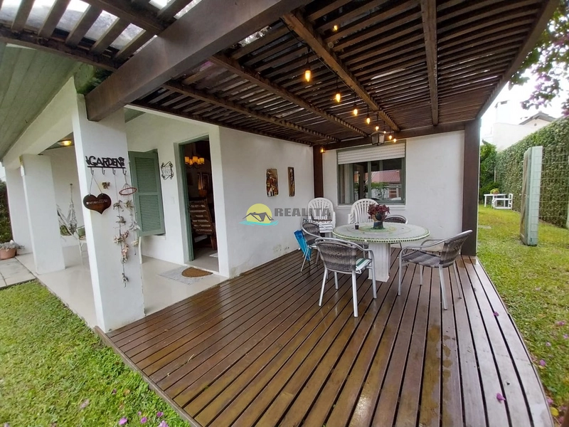 CASA A 100 METROS DO MAR!!: 17ª foto da galeria de imagens do imóvel