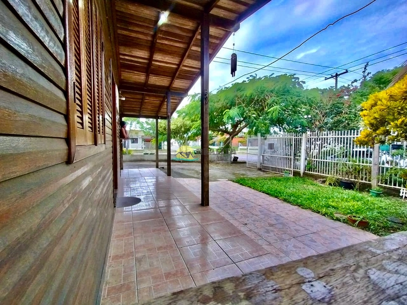 CASA AMPLA DE ESQUINA!!: 39ª foto da galeria de imagens do imóvel