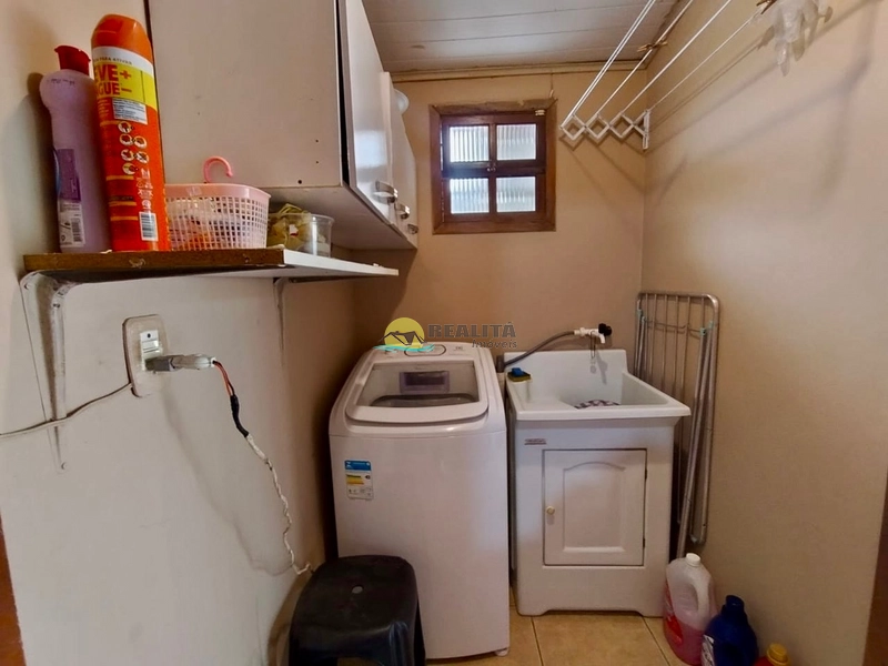 CASA AMPLA DE ESQUINA!!: 15ª foto da galeria de imagens do imóvel