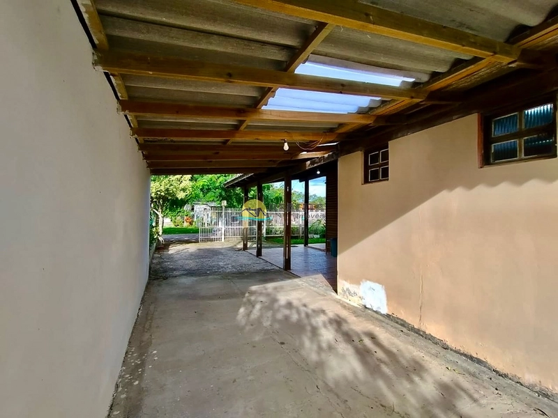 CASA AMPLA DE ESQUINA!!: 14ª foto da galeria de imagens do imóvel