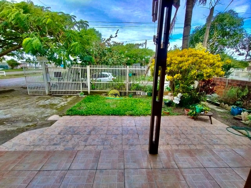 CASA AMPLA DE ESQUINA!!: 11ª foto da galeria de imagens do imóvel