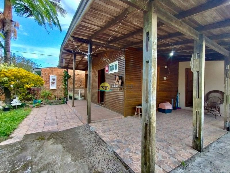 CASA AMPLA DE ESQUINA!!: 10ª foto da galeria de imagens do imóvel