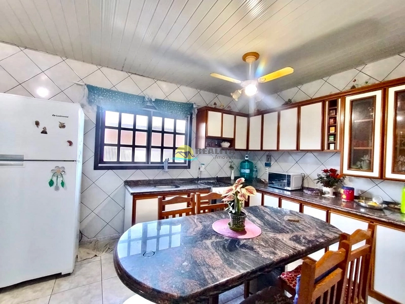 AMPLA CASA A VENDA EM CAPÃO NOVO!!: 16ª foto da galeria de imagens do imóvel