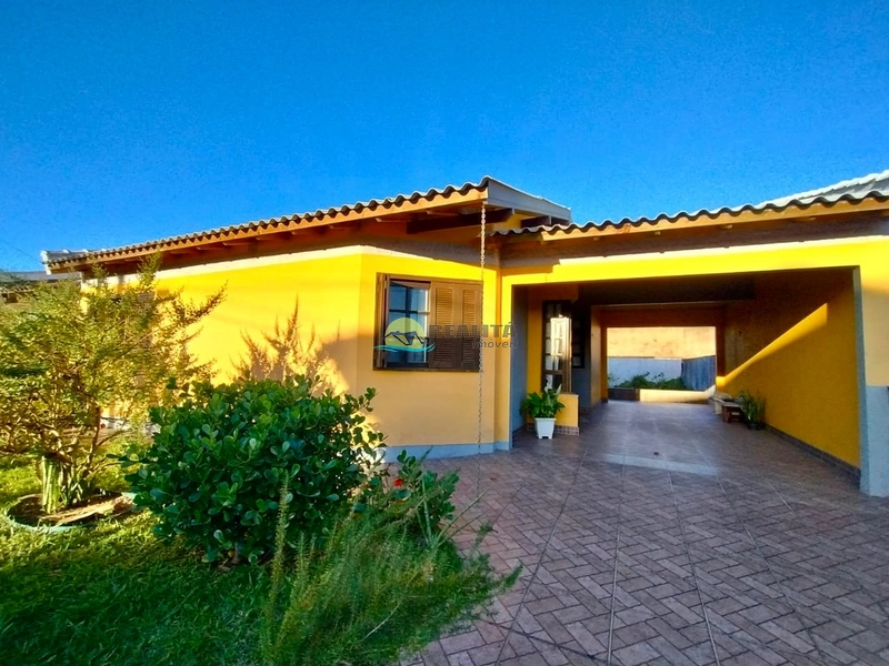 AMPLA CASA A VENDA EM CAPÃO NOVO!!: 4ª foto da galeria de imagens do imóvel