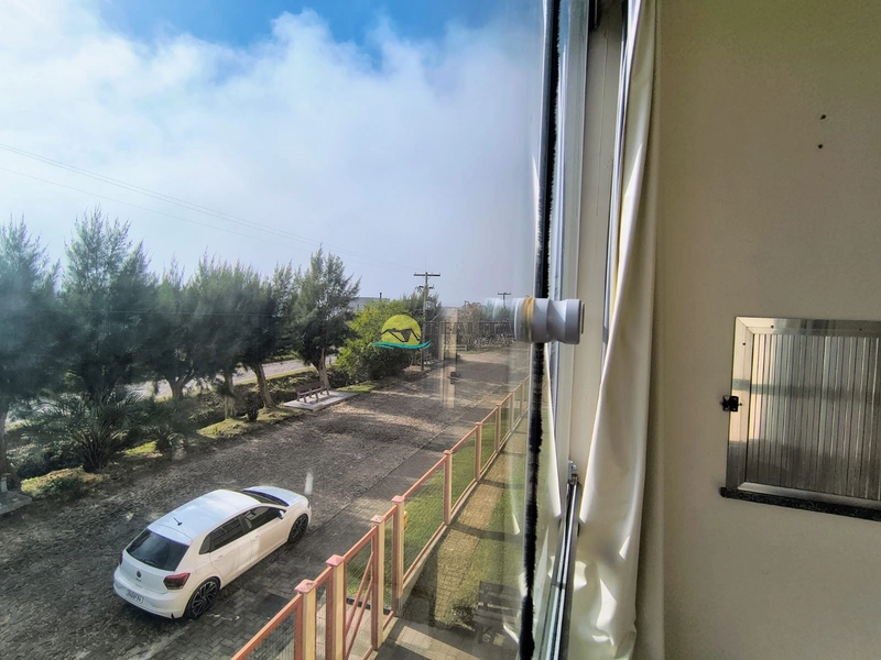 APARTAMENTO COM SACADA DE FRENTE À 250 METROS DO MAR!!: 5ª foto da galeria de imagens do imóvel