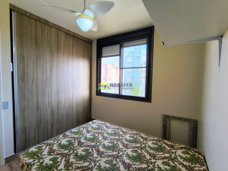 APARTAMENTO COM SACADA DE FRENTE À 250 METROS DO MAR!!: 9ª foto da galeria de imagens do imóvel