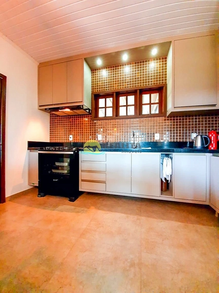 Casa térrea, apenas 150m do mar, com piscina!!: 13ª foto da galeria de imagens do imóvel