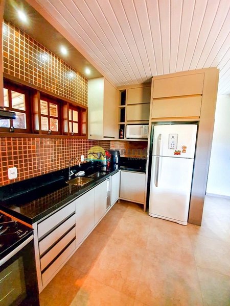 Casa térrea, apenas 150m do mar, com piscina!!: 5ª foto da galeria de imagens do imóvel