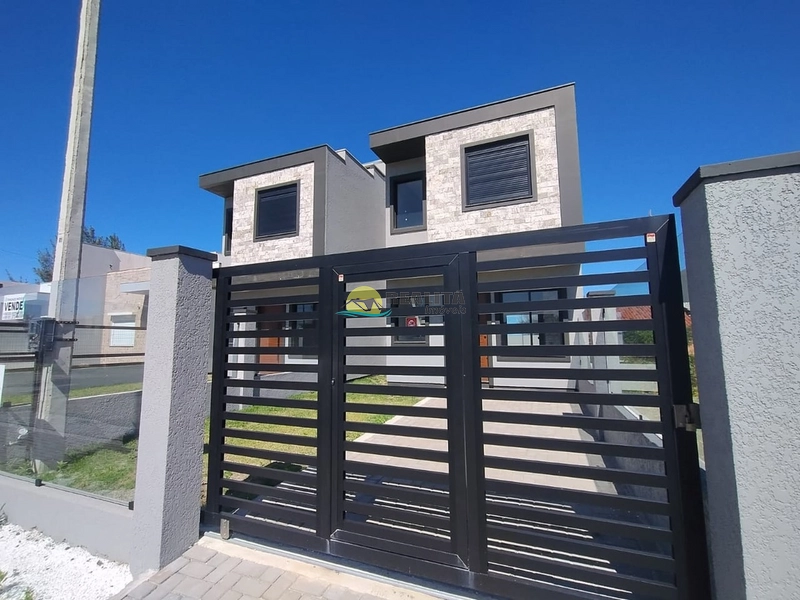 Excelente Sobrado de 4 dormitorios a 50m do mar!!: 1ª foto da galeria de imagens do imóvel