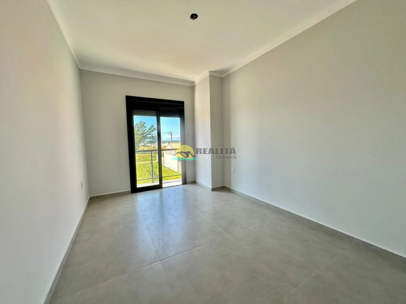 Excelente Sobrado de 4 dormitorios a 50m do mar!!: 11ª foto da galeria de imagens do imóvel