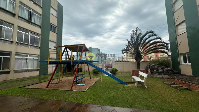 Excelente Apartamento de 01 dormitório mais meio, a 400m do Mar!!