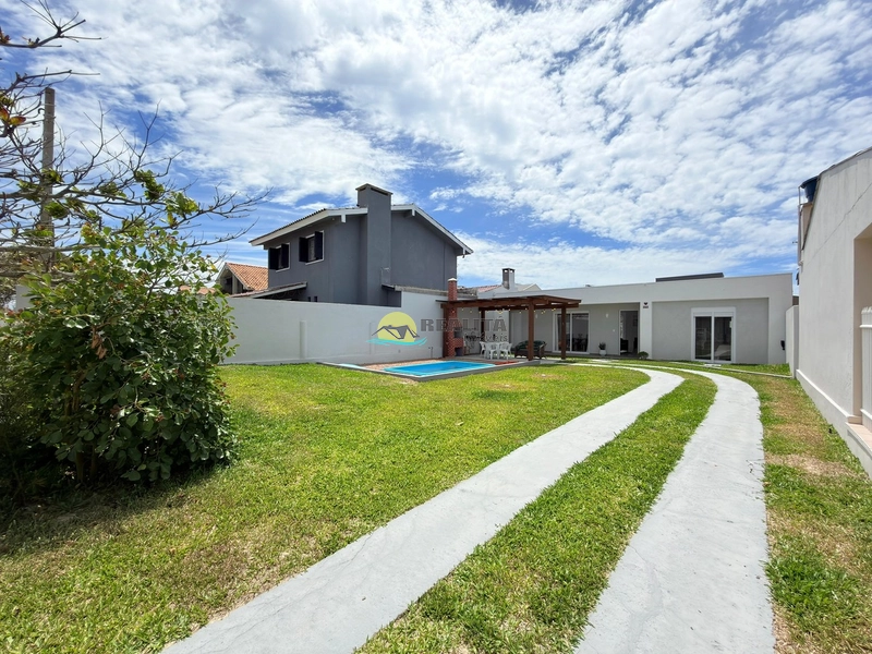 Excelente Casa no Arroio Teixeira a 100m do Mar!!!!: 3ª foto da galeria de imagens do imóvel