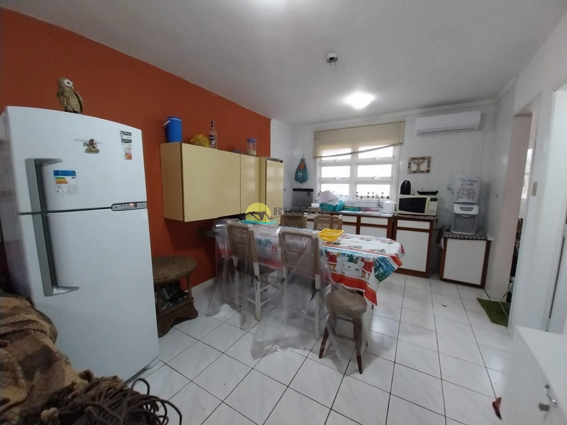 Excelente Sobrado situado em Capão Novo!: 7ª foto da galeria de imagens do imóvel