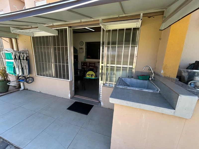 Excelente Sobrado situado em Capão Novo!!: 8ª foto da galeria de imagens do imóvel