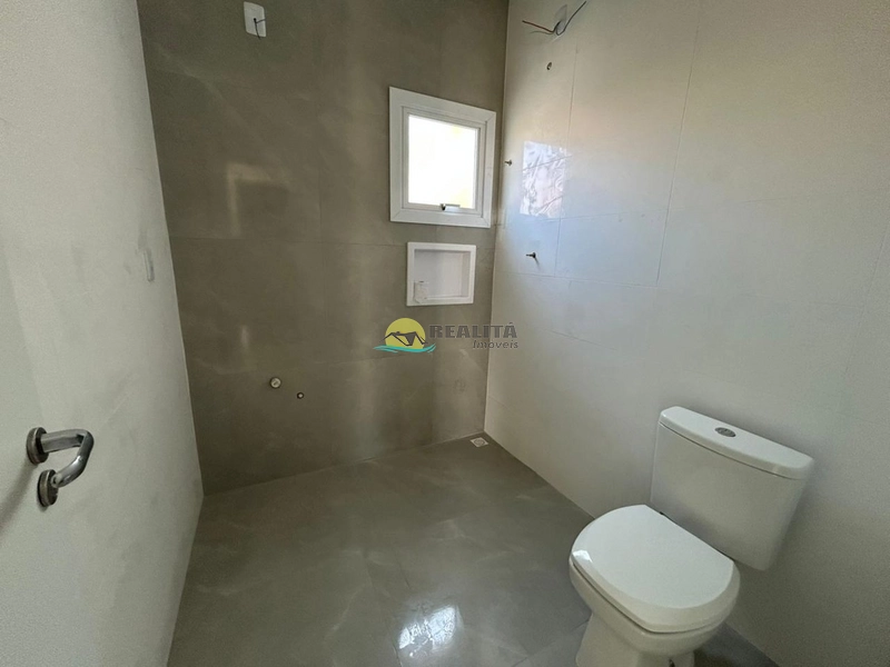 EXCELENTE CASA GEMINADA EM CAPÃO NOVO!!: 6ª foto da galeria de imagens do imóvel