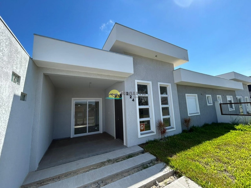 EXCELENTE CASA GEMINADA EM CAPÃO NOVO!!