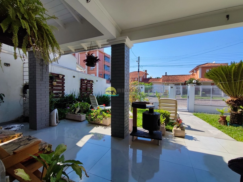 ÓTIMA CASA FRENTE LESTE, EM CAPÃO NOVO!!!: 5ª foto da galeria de imagens do imóvel