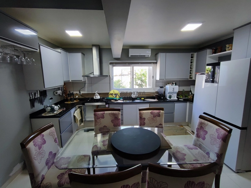 ÓTIMA CASA FRENTE LESTE, EM CAPÃO NOVO!!!: 4ª foto da galeria de imagens do imóvel