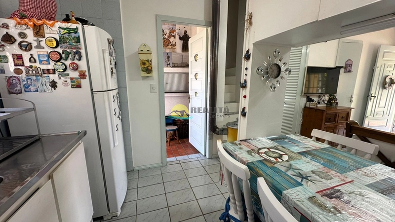 EXCELENTE SOBRADO SITUADO EM CAPÃO NOVO!!: 7ª foto da galeria de imagens do imóvel