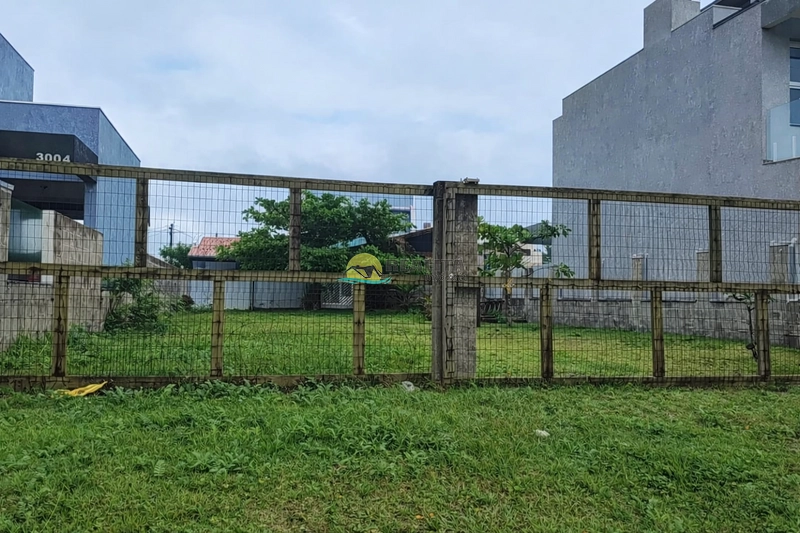 Terreno a beira mar: 2ª foto da galeria de imagens do imóvel